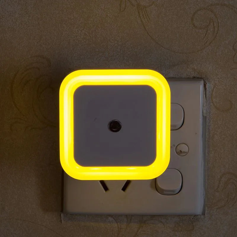 Automatic Plug-In LED Night Light